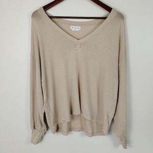 Lovers and Friends V Neck Sweater Size Small